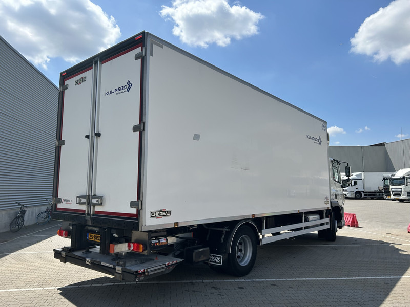 DAF CF 260 FA / Carrier Koeler - 30 gr / Chereau Frigobox / Laadklep 2000 kg - Refrigerated truck: picture 2 DAF CF 260 FA / Carrier Koeler - 30 gr / Chereau Frigobox / Laadklep 2000 kg - Refrigerated truck: picture 2