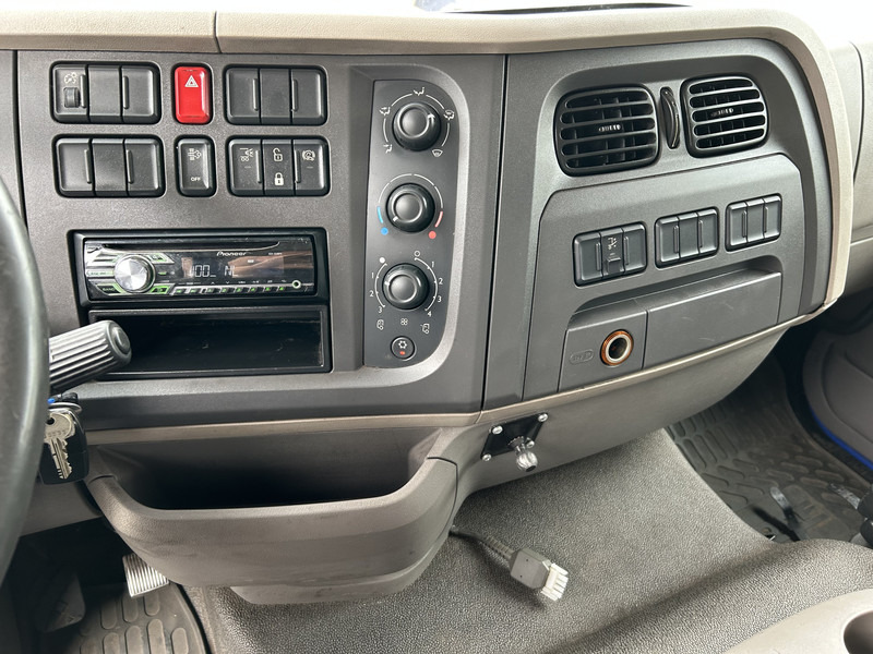 DAF LF 210 FA / 12 Ton / 454 dkm / Pritsch-Plane / LBW / APK TUV 11-25 - Curtain side truck: picture 5 DAF LF 210 FA / 12 Ton / 454 dkm / Pritsch-Plane / LBW / APK TUV 11-25 - Curtain side truck: picture 5