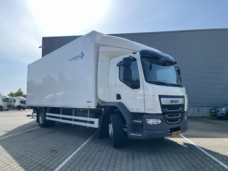 DAF LF 230 FA 18 Ton Box met Laadklep / Te huur - Bel 013-7200971 voor de mogelijkheden ! - Box truck: picture 1 DAF LF 230 FA 18 Ton Box met Laadklep / Te huur - Bel 013-7200971 voor de mogelijkheden ! - Box truck: picture 1