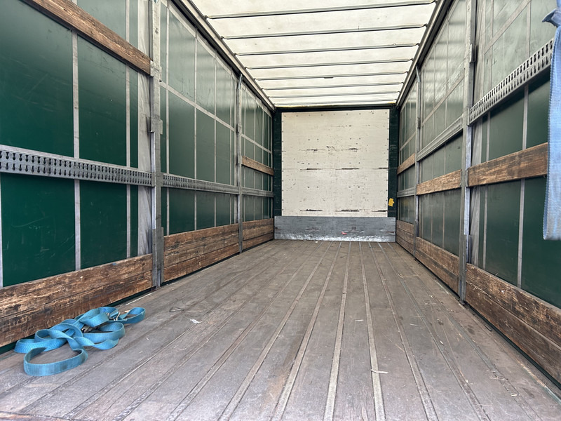 Curtain side truck Renault T 380 Comfort / 820 dkm / Curtainside / Loadlift / APK TUV 02-26: picture 9