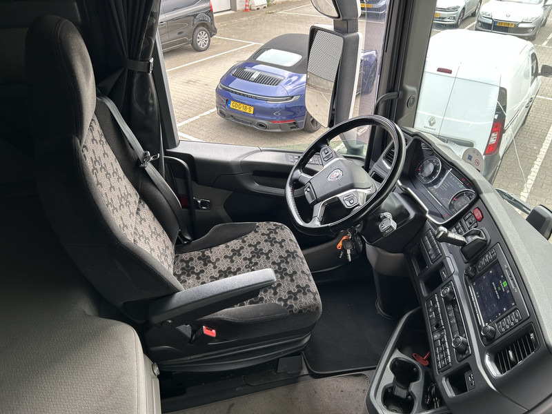 Scania S410 Highline / 491 dkm / Box 8.1 mtr / Laadklep 3000 kg - Box truck: picture 3 Scania S410 Highline / 491 dkm / Box 8.1 mtr / Laadklep 3000 kg - Box truck: picture 3