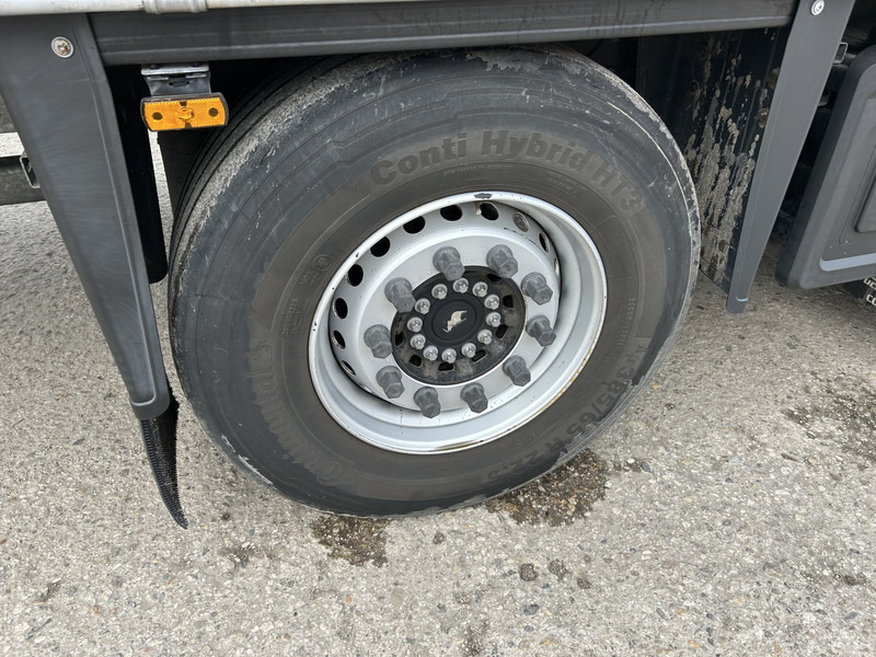 Curtainsider semi-trailer Schmitz Cargobull SCB S3T / Schuifzeil / Kooi Aap / Lift + Stuuras / APK 05-26: picture 11 Curtainsider semi-trailer Schmitz Cargobull SCB S3T / Schuifzeil / Kooi Aap / Lift + Stuuras / APK 05-26: picture 11