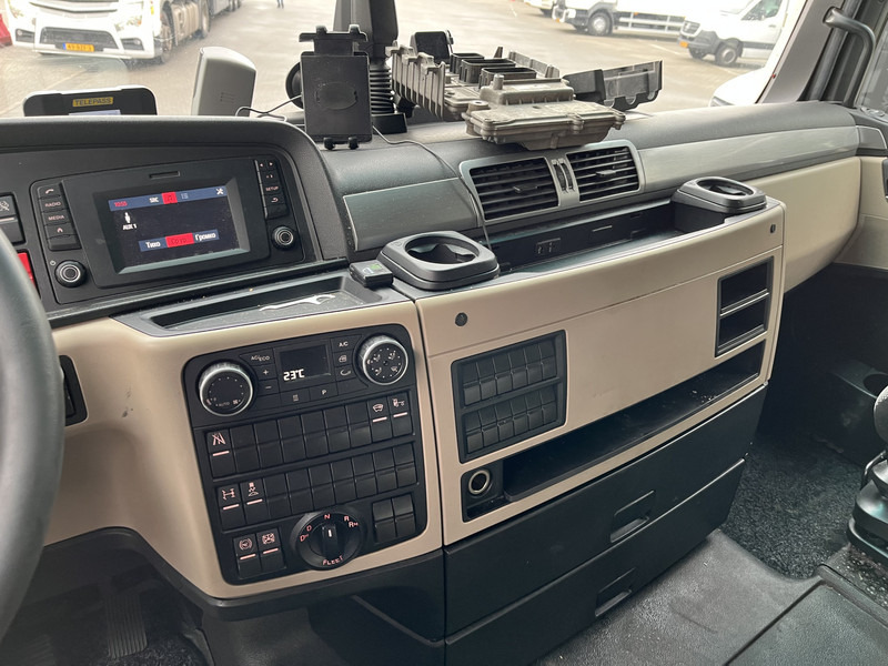 MAN TGX 18.460 XXL / Motor Defect -> Not Running / Retarder / 645 dkm / 2 Tanks - Tractor unit: picture 5 MAN TGX 18.460 XXL / Motor Defect -> Not Running / Retarder / 645 dkm / 2 Tanks - Tractor unit: picture 5