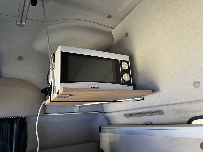 Tractor unit Mercedes-Benz Actros 1842 Streamspace / 945 dkm / 2 Tanks / NL Truck: picture 8