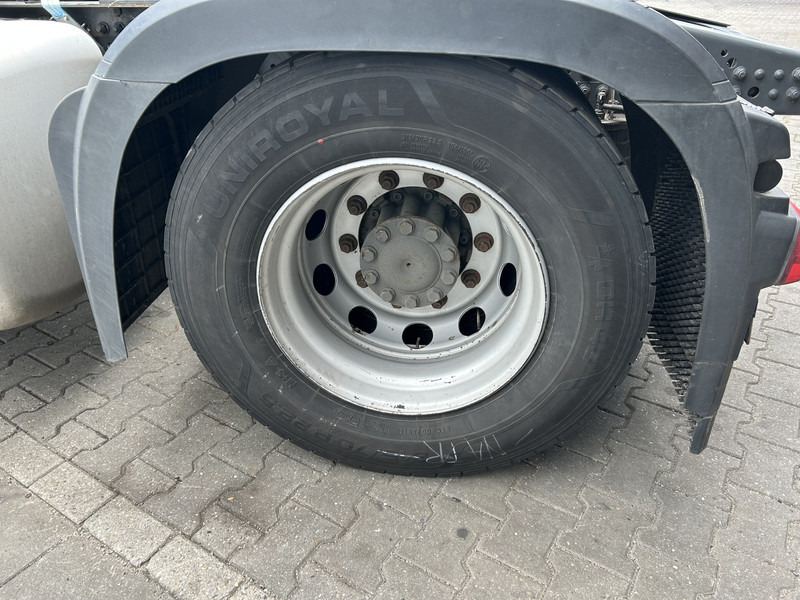 Tractor unit Mercedes-Benz Actros 1842 Streamspace / 945 dkm / 2 Tanks / NL Truck: picture 14