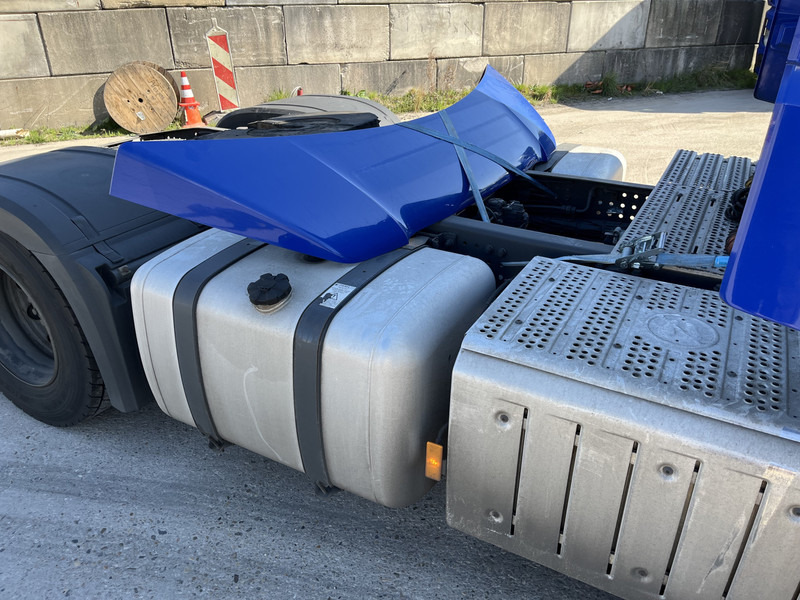 Tractor unit Mercedes-Benz Actros 1842 Streamspace / 945 dkm / 2 Tanks / NL Truck: picture 18