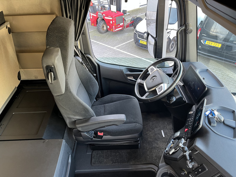 Mercedes-Benz Actros L 1845 Gigaspace / 2 Tanks / Stand Klima / NL Truck - Tractor unit: picture 3 Mercedes-Benz Actros L 1845 Gigaspace / 2 Tanks / Stand Klima / NL Truck - Tractor unit: picture 3