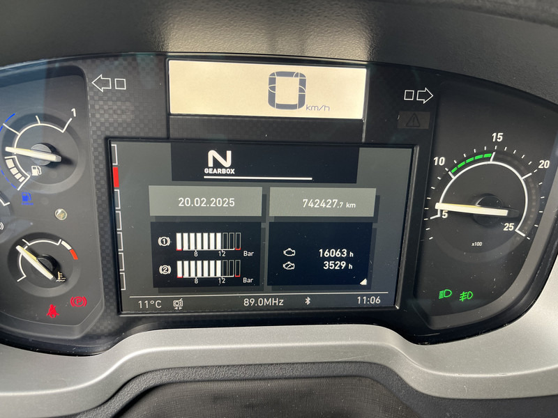Renault T 380 Comfort Euro 6 / 742 dkm / NL Truck - Tractor unit: picture 5 Renault T 380 Comfort Euro 6 / 742 dkm / NL Truck - Tractor unit: picture 5