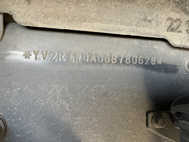 Tractor unit Volvo FH 420 Globetrotter / 921 dkm / 2 Tanks / VEB+ / APK TUV 05-25: picture 11