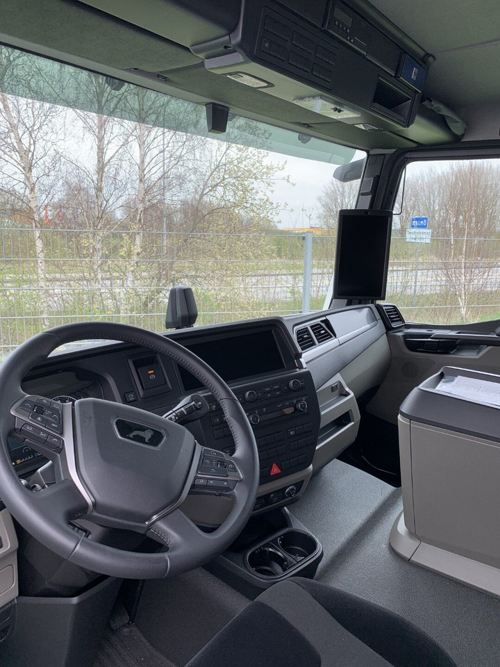 TGM 18.290 4×2 LL Skåp Öppningsbar sida - Box truck: picture 3 TGM 18.290 4×2 LL Skåp Öppningsbar sida - Box truck: picture 3