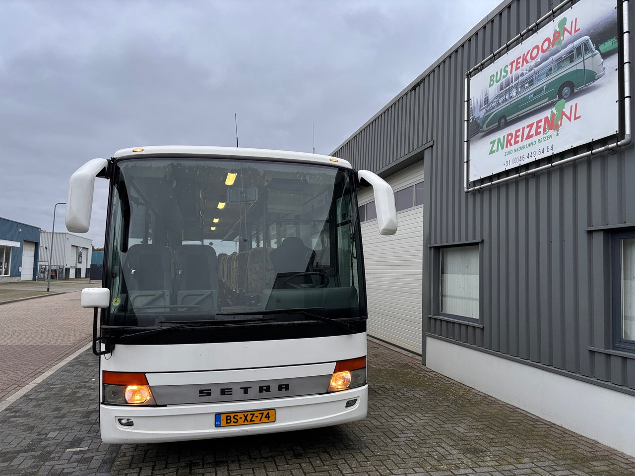 SETRA S317UL met 63 pl. en airconditioning S317GT - Coach: picture 2 SETRA S317UL met 63 pl. en airconditioning S317GT - Coach: picture 2