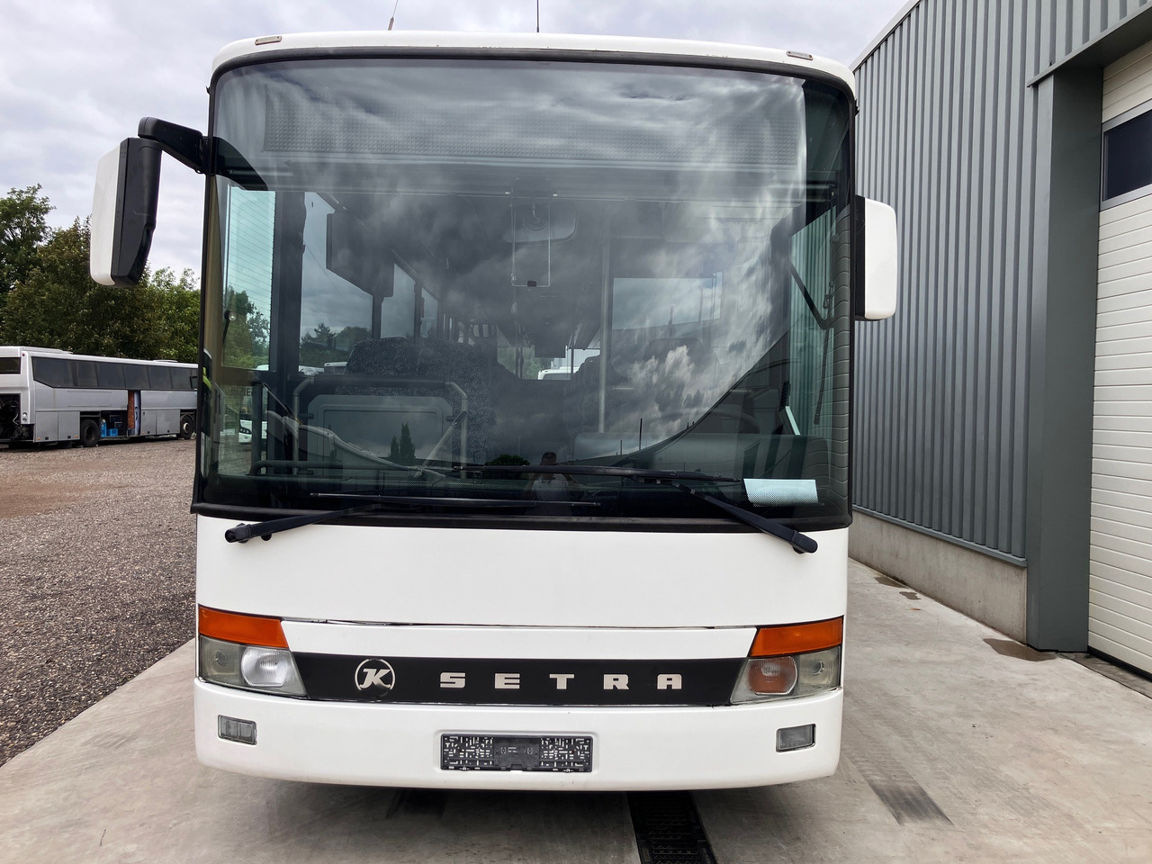 SETRA S319 UL (chassis work) - Suburban bus: picture 2 SETRA S319 UL (chassis work) - Suburban bus: picture 2
