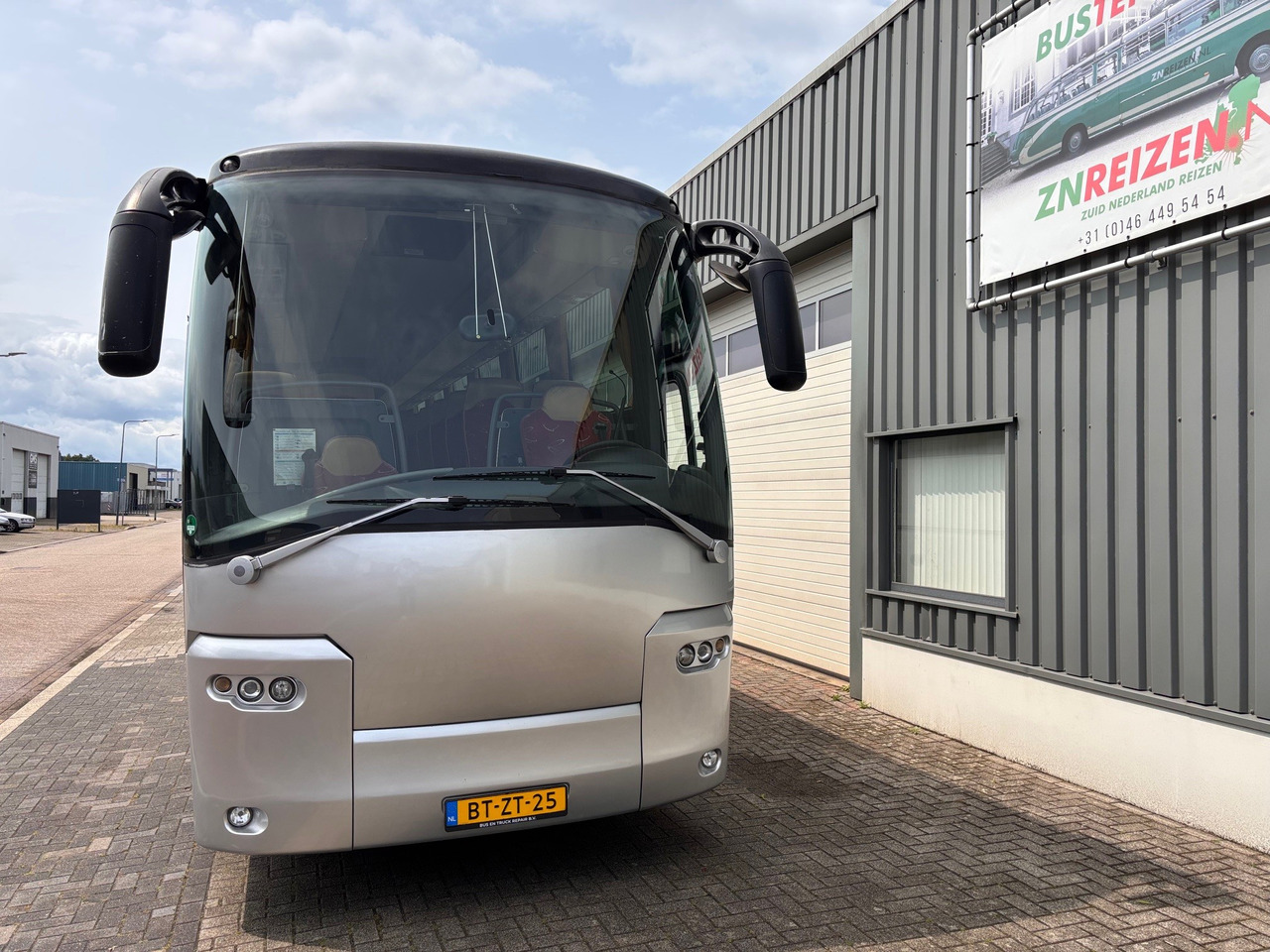 VDL Bova MHD 122.410 - Suburban bus: picture 2 VDL Bova MHD 122.410 - Suburban bus: picture 2