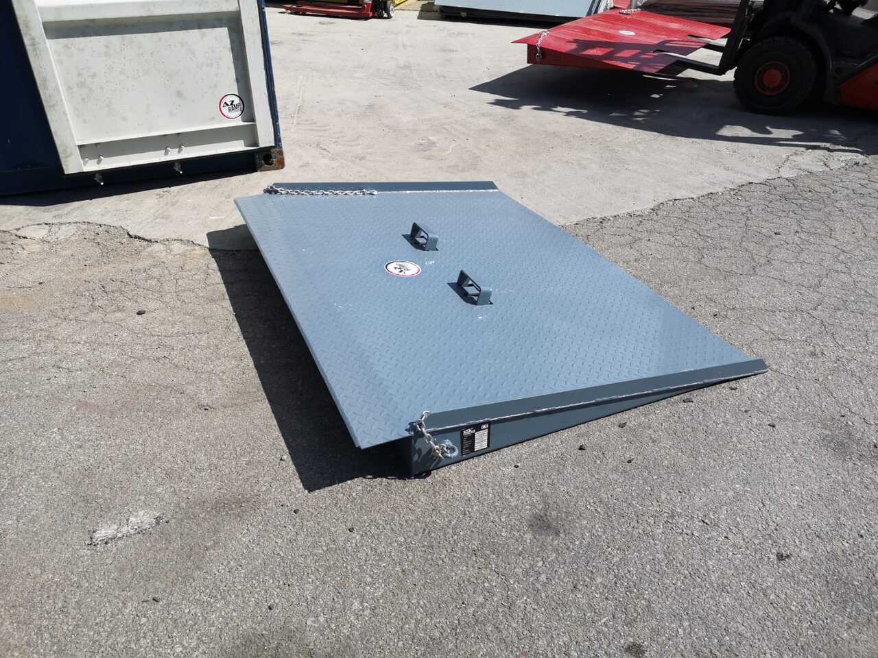 AZ RAMP HCNN08 - Loading ramp: picture 4 AZ RAMP HCNN08 - Loading ramp: picture 4