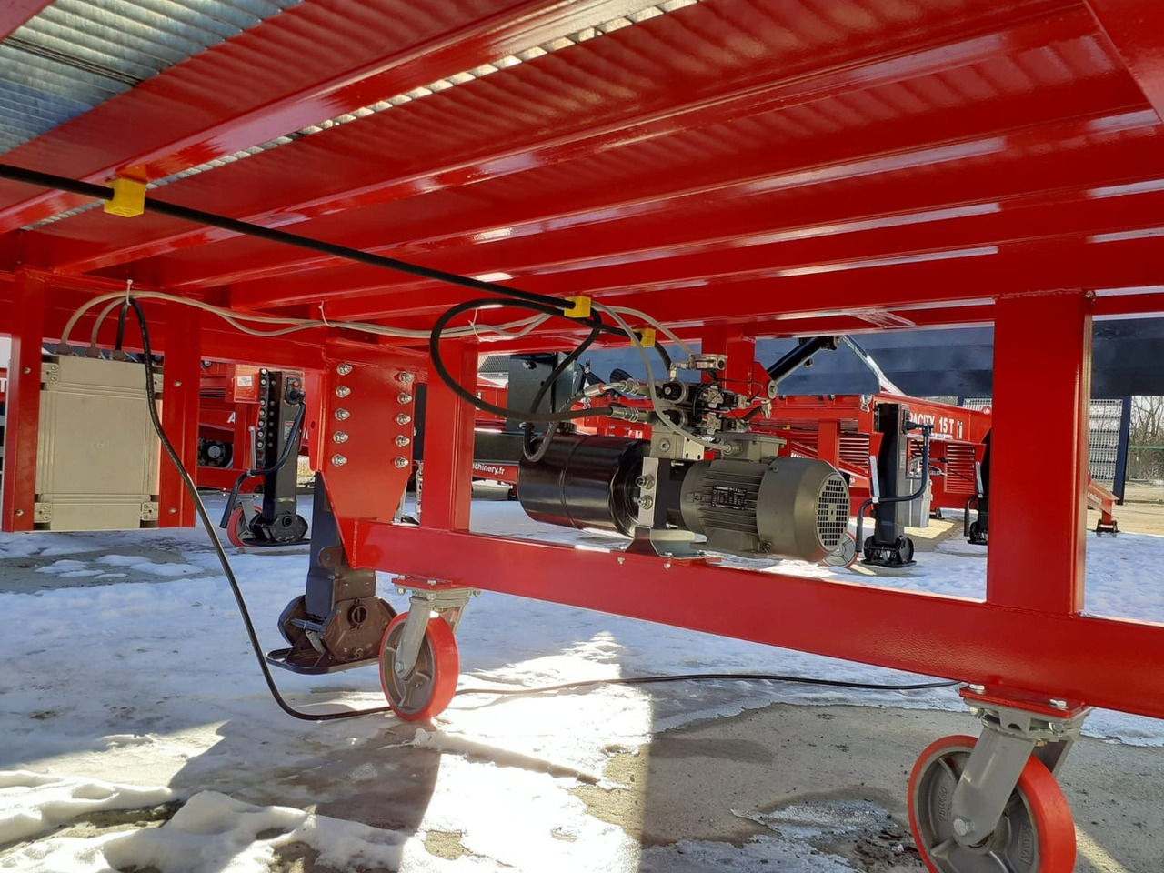 Loading Ramp with with electric tilting bridge - AZ RAMP - STAR- 10T-ZR-E. 10 ton capacity - Loading ramp: picture 5 Loading Ramp with with electric tilting bridge - AZ RAMP - STAR- 10T-ZR-E. 10 ton capacity - Loading ramp: picture 5