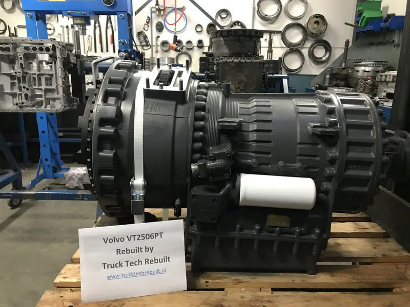 Volvo VT2506PT With or Without retarder / With or without second steering pump - Gearbox: picture 3 Volvo VT2506PT With or Without retarder / With or without second steering pump - Gearbox: picture 3