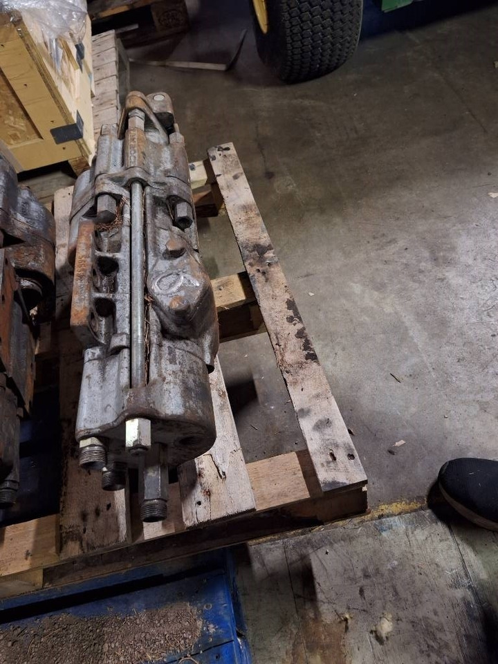 Excadrill 22A - Drilling rig: picture 4 Excadrill 22A - Drilling rig: picture 4