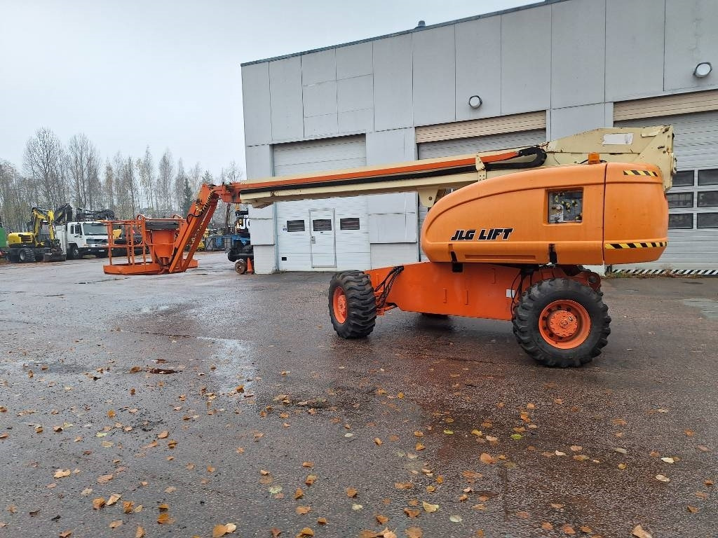 JLG 660 SJ 4x4x4 - Articulated boom lift: picture 4 JLG 660 SJ 4x4x4 - Articulated boom lift: picture 4