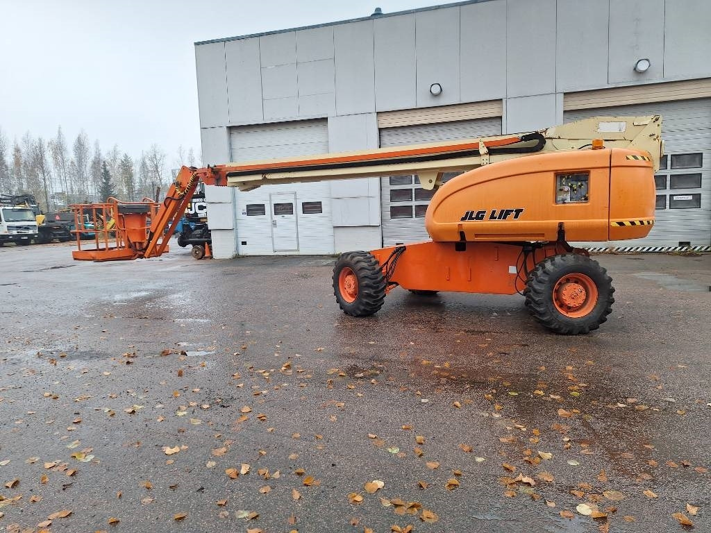 JLG 660 SJ 4x4x4 - Articulated boom lift: picture 2 JLG 660 SJ 4x4x4 - Articulated boom lift: picture 2