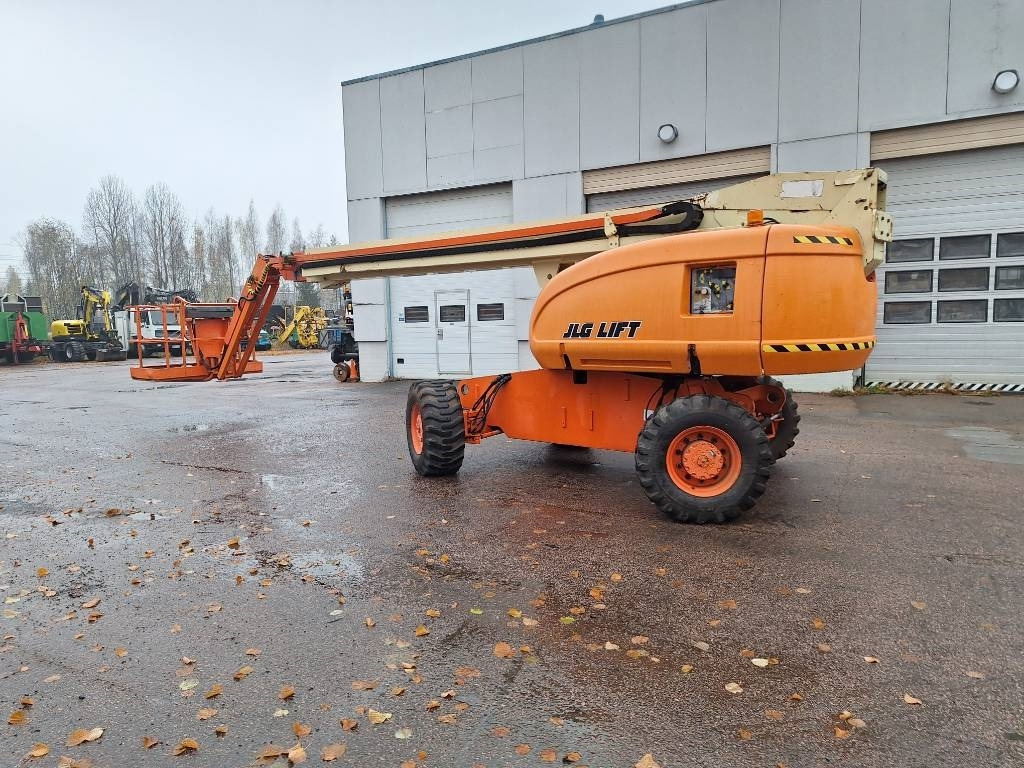 JLG 660 SJ 4x4x4 - Articulated boom lift: picture 5 JLG 660 SJ 4x4x4 - Articulated boom lift: picture 5