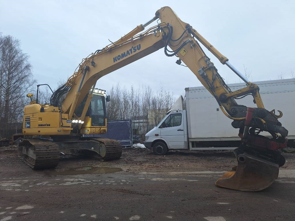 Komatsu PC 228 USLC-8 - Crawler excavator: picture 5 Komatsu PC 228 USLC-8 - Crawler excavator: picture 5
