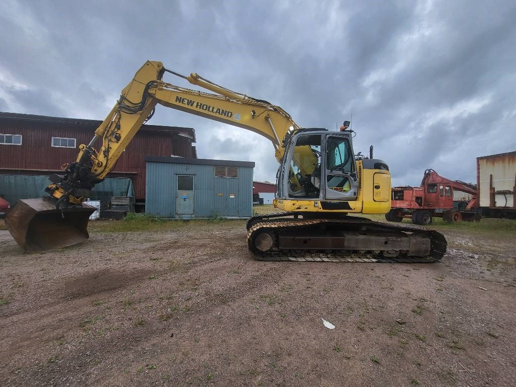 New Holland Kobelco E 235 B SR-2 - Crawler excavator: picture 2 New Holland Kobelco E 235 B SR-2 - Crawler excavator: picture 2