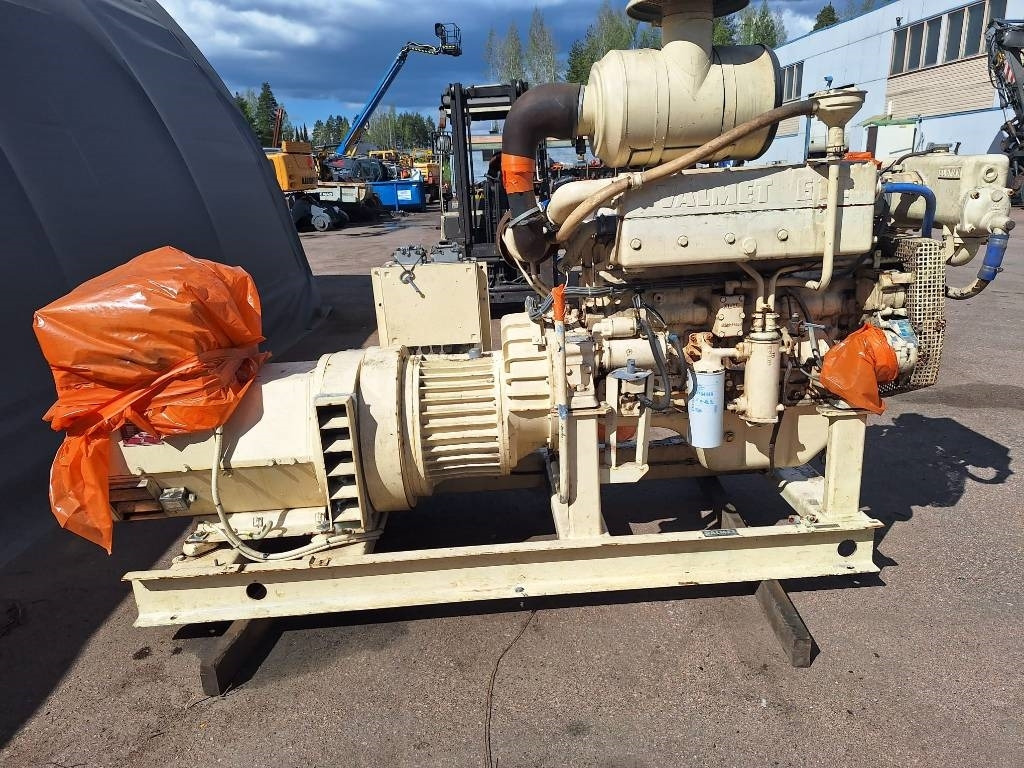 Valmet 612 DSJVGM - Generator set: picture 4 Valmet 612 DSJVGM - Generator set: picture 4