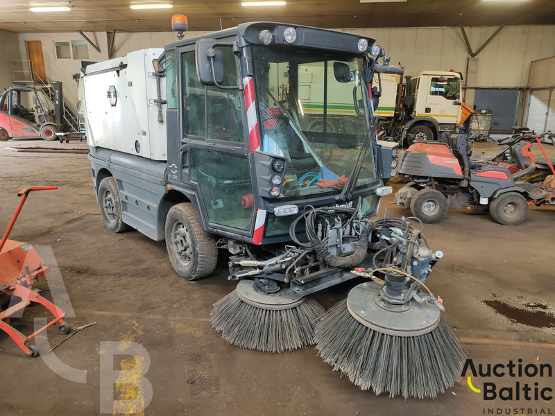 Aebi Schmitd eSwingo 200+ - Road sweeper: picture 1 Aebi Schmitd eSwingo 200+ - Road sweeper: picture 1