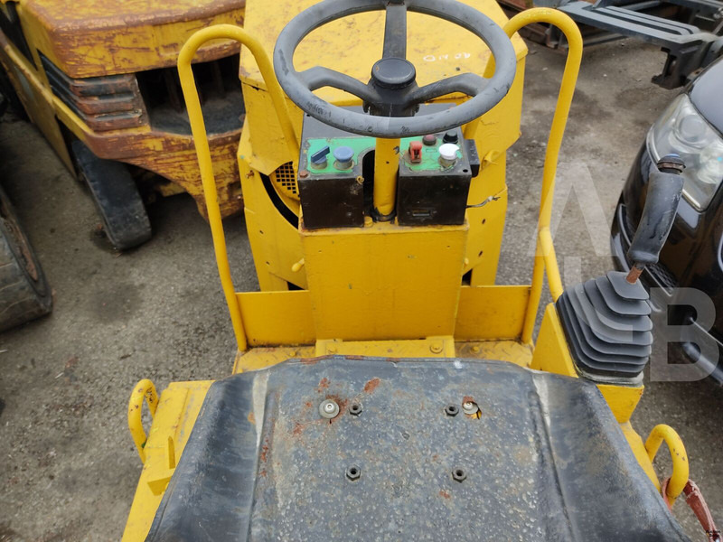Benford  - Roller: picture 5 Benford  - Roller: picture 5