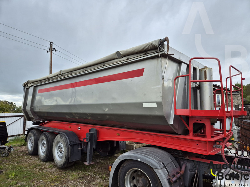 Carnehl CHKS /AH - Curtainsider semi-trailer: picture 1 Carnehl CHKS /AH - Curtainsider semi-trailer: picture 1