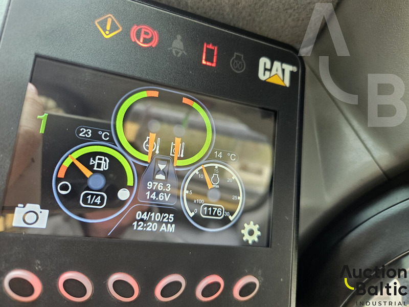 Skid steer loader Caterpillar 242 D 3: picture 7