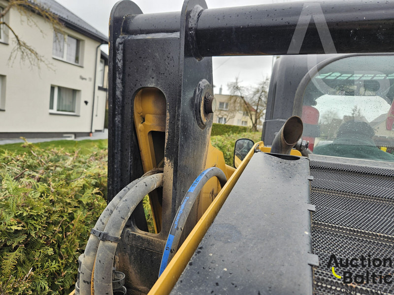 Skid steer loader Caterpillar 242 D 3: picture 18