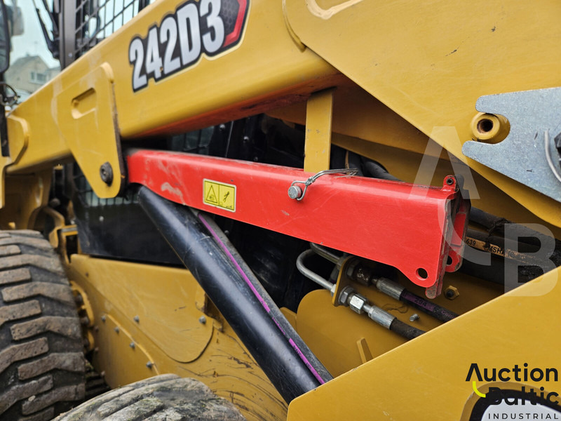 Skid steer loader Caterpillar 242 D 3: picture 13