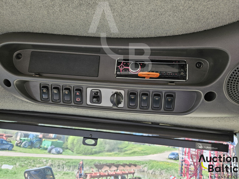 Leasing of Challenger MT 755 E Challenger MT 755 E: picture 8