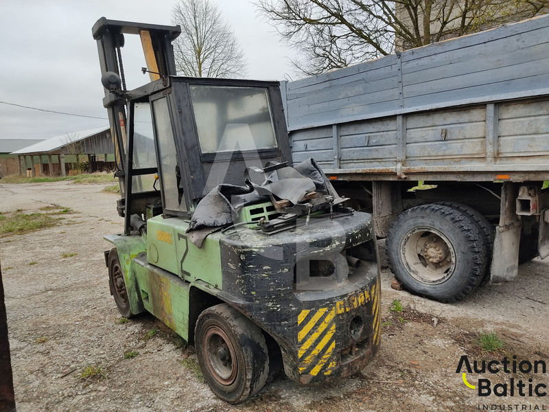Clark C500 Y100 LPG - LPG forklift: picture 3 Clark C500 Y100 LPG - LPG forklift: picture 3