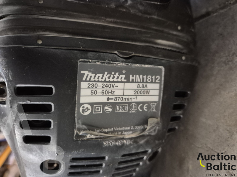 Makita HM1812 - Construction machinery: picture 4 Makita HM1812 - Construction machinery: picture 4
