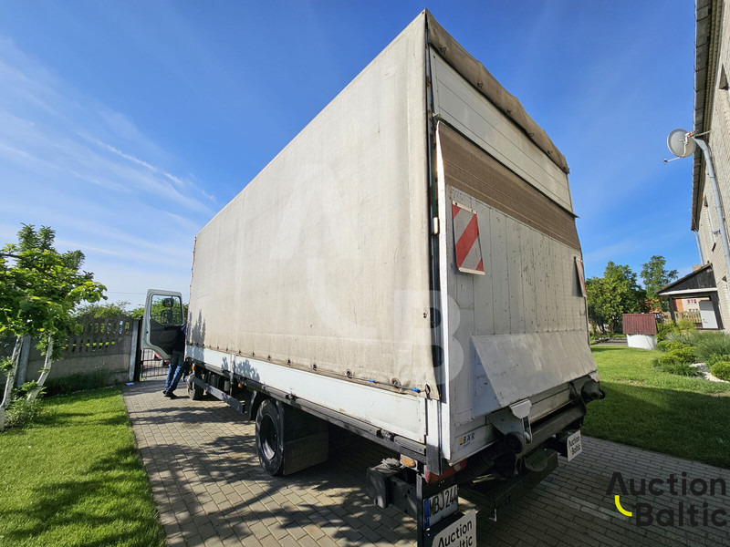 DAF 45.160 - Curtain side truck: picture 4 DAF 45.160 - Curtain side truck: picture 4