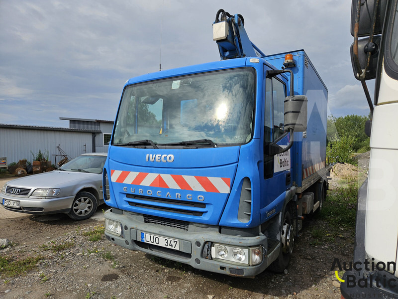 Iveco 100E 18 - Truck mounted aerial platform: picture 1 Iveco 100E 18 - Truck mounted aerial platform: picture 1