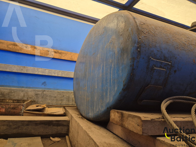 Iveco 65E10 - Curtain side truck: picture 5 Iveco 65E10 - Curtain side truck: picture 5