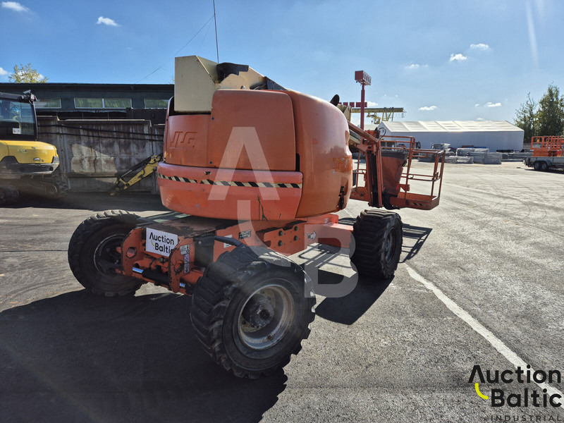 JLG 450 AJ - Articulated boom lift: picture 5 JLG 450 AJ - Articulated boom lift: picture 5