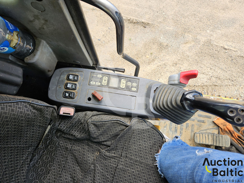 Crawler excavator Komatsu PC240NLC-7K: picture 10