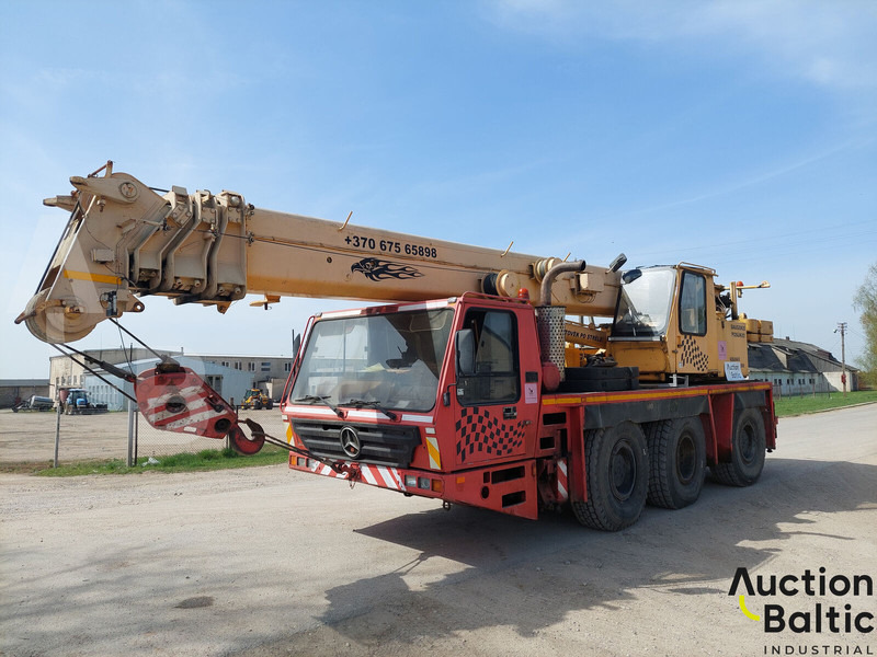 Krupp KMK 3045 - All terrain crane: picture 1 Krupp KMK 3045 - All terrain crane: picture 1
