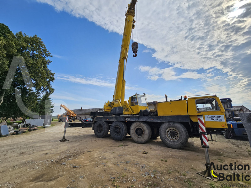 Liebherr LTM 1060 - Truck mounted crane: picture 4 Liebherr LTM 1060 - Truck mounted crane: picture 4