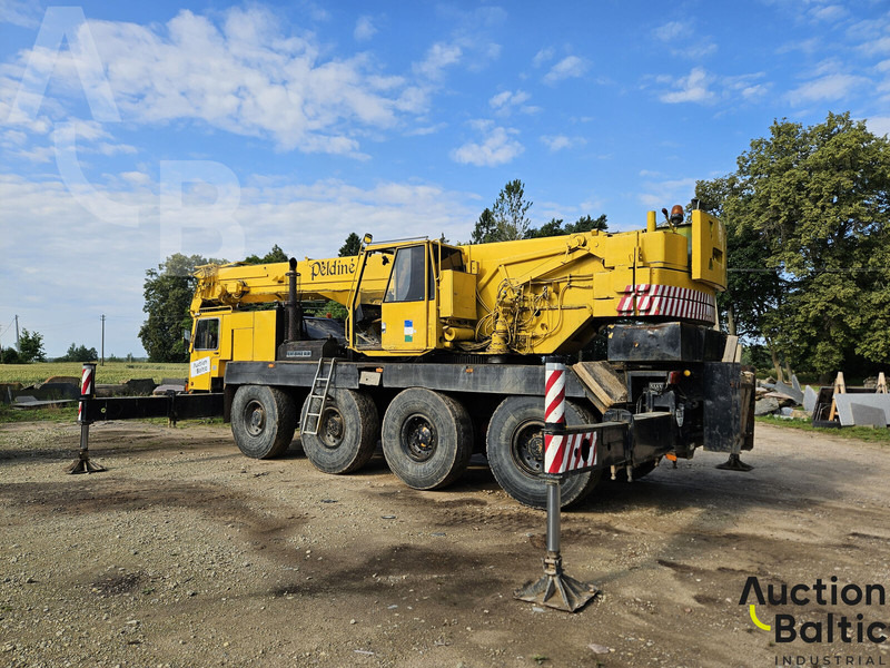Liebherr LTM 1060 - Truck mounted crane: picture 2 Liebherr LTM 1060 - Truck mounted crane: picture 2