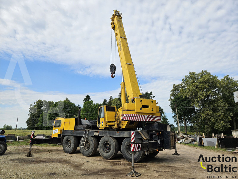 Liebherr LTM 1060 - Truck mounted crane: picture 5 Liebherr LTM 1060 - Truck mounted crane: picture 5