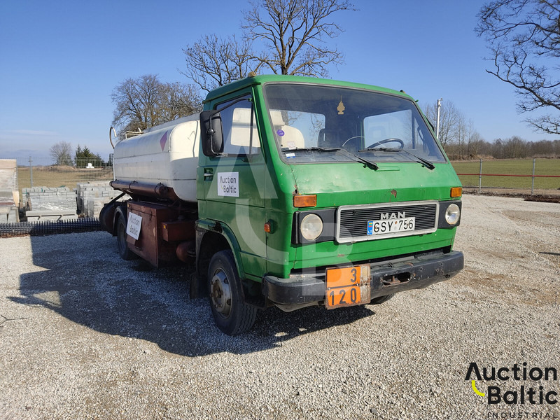 MAN 8.136 - Tanker truck: picture 2 MAN 8.136 - Tanker truck: picture 2