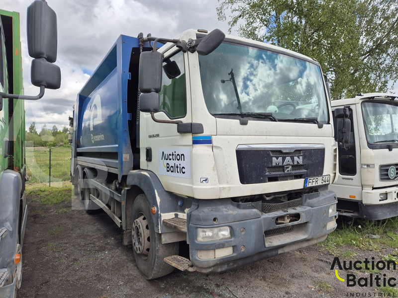 MAN TGM26.290 - Refuse truck: picture 2 MAN TGM26.290 - Refuse truck: picture 2
