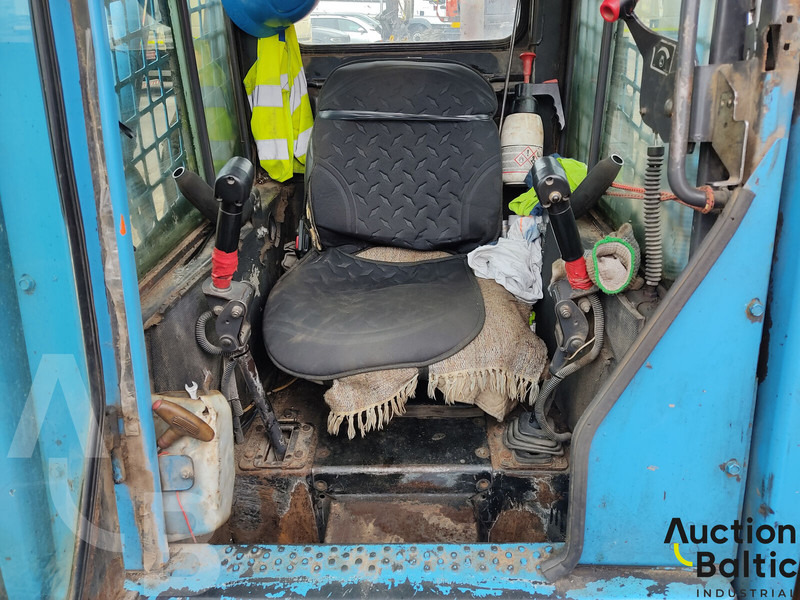 New Holland LS 185 B - Skid steer loader: picture 5 New Holland LS 185 B - Skid steer loader: picture 5