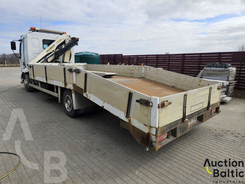 Renault + Palfinger PK6001 - Dropside/ Flatbed truck, Crane truck: picture 3 Renault + Palfinger PK6001 - Dropside/ Flatbed truck, Crane truck: picture 3