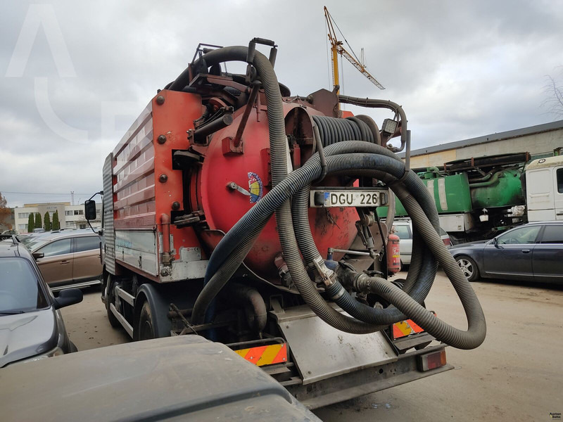 Renault Premium 250.18 - Vacuum truck: picture 4 Renault Premium 250.18 - Vacuum truck: picture 4